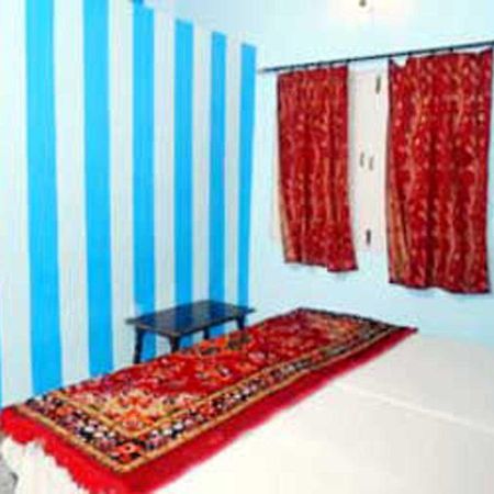 Elvis Guest House Varanasi Eksteriør billede