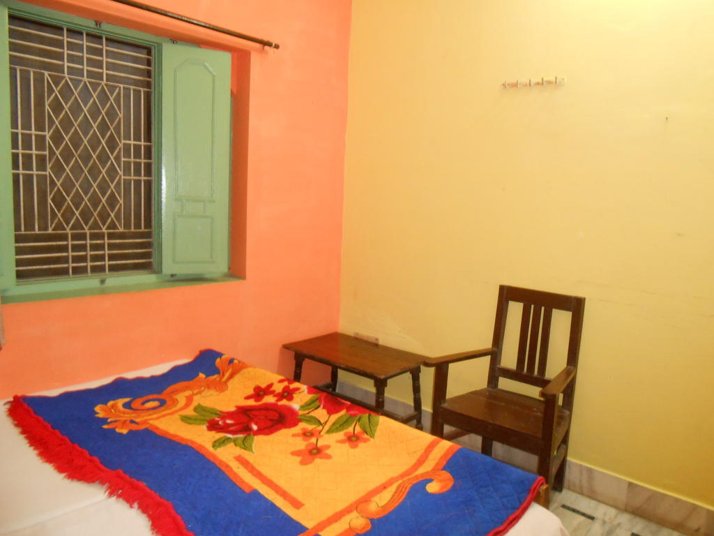 Elvis Guest House Varanasi Eksteriør billede